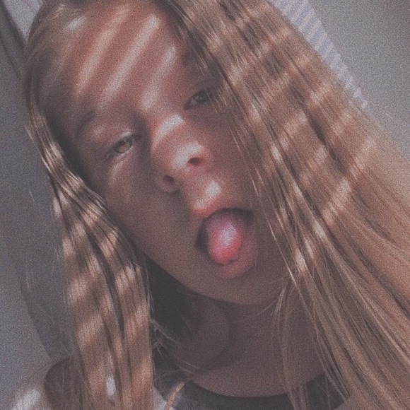 Meet your Posher, Cam - Picture 1 of 1